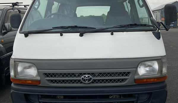 トヨタ ハイエース プレランナー4.0 4WD